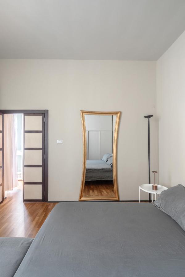Fontanella Borghese Elegant & Beautiful Apartment Rome Bagian luar foto