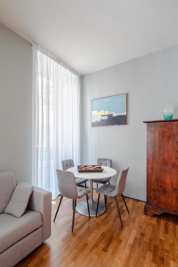 Fontanella Borghese Elegant & Beautiful Apartment Rome Bagian luar foto